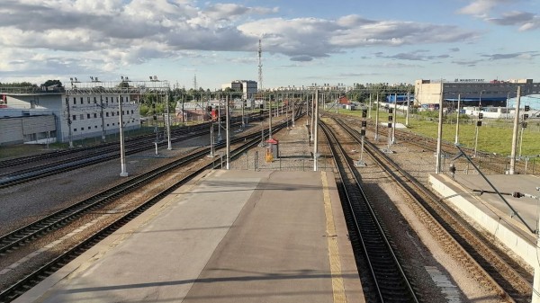 Поезд с трупом подростка на крыше прибыл в Петербург