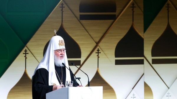 Патриарх Кирилл получил звание почетного доктора СПбГУ Патриарх Кирилл получил звание почетного доктора СПбГУ
