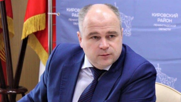Дело по иску экс-главы Свердлово Шорникова приостановили из-за его ухода на СВО Дело по иску экс-главы Свердлово Шорникова приостановили из-за его ухода на СВО