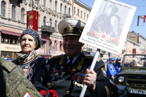 В Петербурге выплаты блокадникам и ветеранам сделают больше В Петербурге выплаты блокадникам и ветеранам сделают больше
