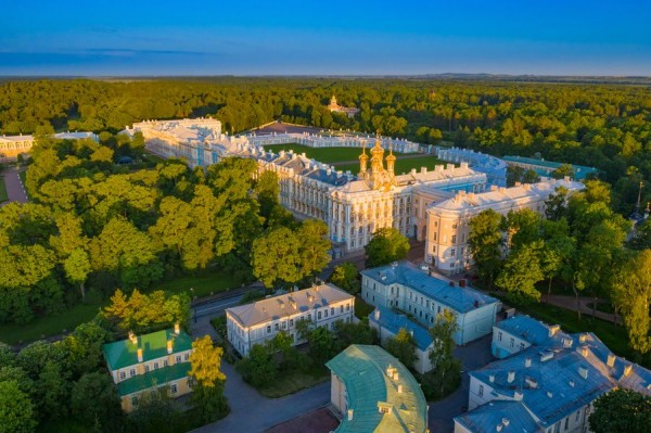 В Пушкине отремонтировали мост-памятник В Пушкине отремонтировали мост-памятник