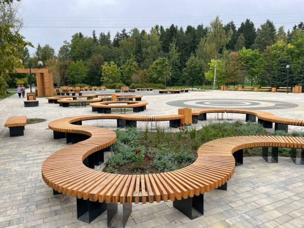 В посёлке Репино благоустроили парк и пляж