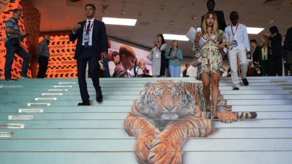 Минтранс: первый участок ВСМ Москва - Петербург построят в 2026-2027 годах Минтранс: первый участок ВСМ Москва - Петербург построят в 2026-2027 годах