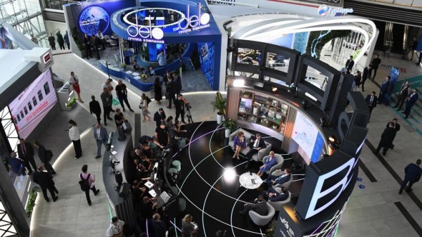 Минтранс: первый участок ВСМ Москва - Петербург построят в 2026-2027 годах Минтранс: первый участок ВСМ Москва - Петербург построят в 2026-2027 годах