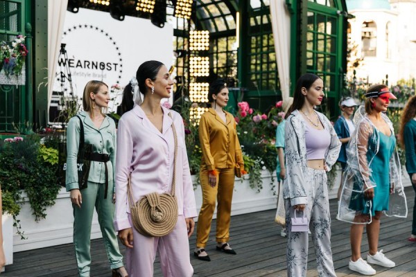 Go по работам: дизайнеры бренда Wearnost про дружбу с клиентами, уникальные материалы и мечты, ставшие реальностью Go по работам: дизайнеры бренда Wearnost про дружбу с клиентами, уникальные материалы и мечты, ставшие реальностью