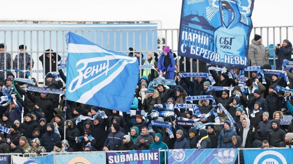 КДК РФС оштрафовал "Зенит" за скандирование болельщиками нецензурной лексики КДК РФС оштрафовал "Зенит" за скандирование болельщиками нецензурной лексики
