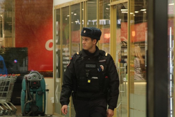 Сеть гипермаркетов "Окей" сделала официальное заявление по поводу нападения в магазине в Петербурге Сеть гипермаркетов "Окей" сделала официальное заявление по поводу нападения в магазине в Петербурге