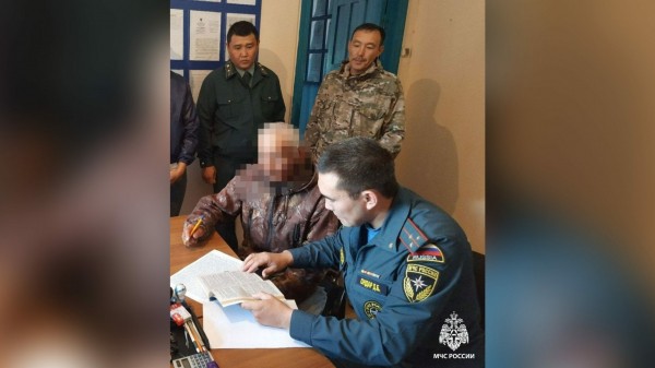 Ритуал вышел из-под контроля: суд оштрафовал тувинца, сжегшего почти 500 га леса во время обряда «Сан» Ритуал вышел из-под контроля: суд оштрафовал тувинца, сжегшего почти 500 га леса во время обряда «Сан»