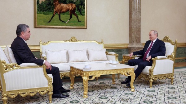 Путин: стратегическое партнерство с Туркменистаном развивается успешно Путин: стратегическое партнерство с Туркменистаном развивается успешно
