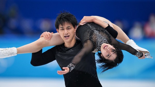 Японские фигуристы Миура и Кихара выиграли короткую программу на Skate America Японские фигуристы Миура и Кихара выиграли короткую программу на Skate America
