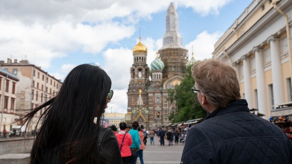 "Островок": спрос иностранцев на поездки в Россию за год вырос в два раза "Островок": спрос иностранцев на поездки в Россию за год вырос в два раза