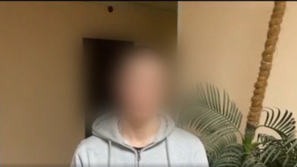 Трип из Сибири до Петербурга с остановкой в СИЗО: двух курьеров аферистов задержали с 3,8 млн Трип из Сибири до Петербурга с остановкой в СИЗО: двух курьеров аферистов задержали с 3,8 млн