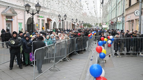 В посольстве Молдавии в Москве завершил работу один из избирательных участков В посольстве Молдавии в Москве завершил работу один из избирательных участков