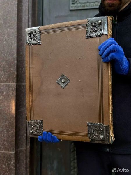 В Петербурге продают уникальное издание «Фауста» Гёте за 5 500 000 рублей В Петербурге продают уникальное издание «Фауста» Гёте за 5 500 000 рублей