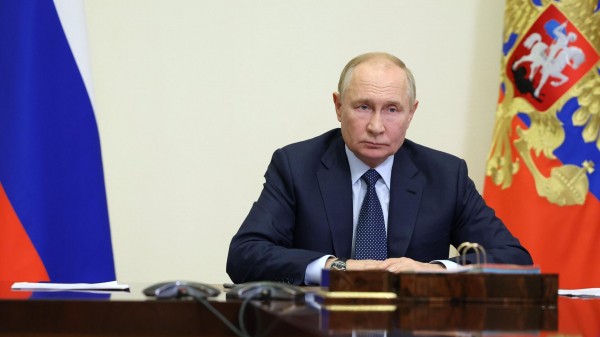 Путин потребовал не допускать задирания цен по проекту ВСМ Москва — Петербург Путин потребовал не допускать задирания цен по проекту ВСМ Москва — Петербург