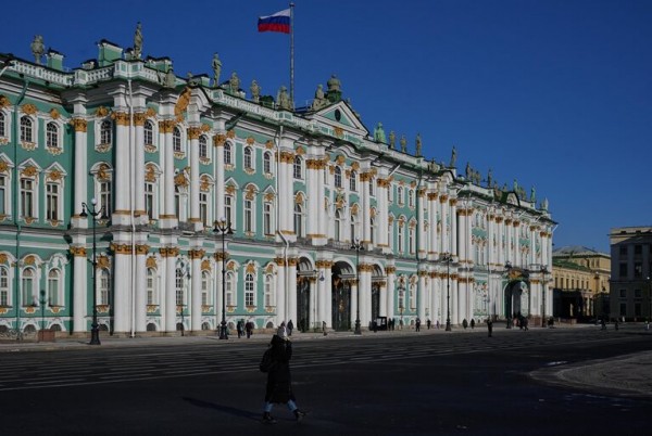 В Петербурге в Эрмитаже открылась выставка "Посмотри в глаза чудовищ" В Петербурге в Эрмитаже открылась выставка "Посмотри в глаза чудовищ"