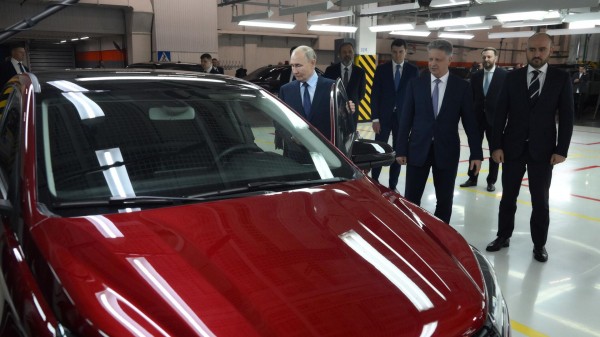Путин оценил видимость в Lada Aura и ее управляемость Путин оценил видимость в Lada Aura и ее управляемость