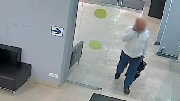 Мошенник с поддельным паспортом украл в Москве со счетов 20 миллионов рублей Мошенник с поддельным паспортом украл в Москве со счетов 20 миллионов рублей