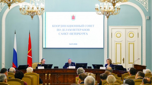 В Смольном на встрече с советом ветеранов обсудили празднование памятных дат блокады Ленинграда В Смольном на встрече с советом ветеранов обсудили празднование памятных дат блокады Ленинграда
