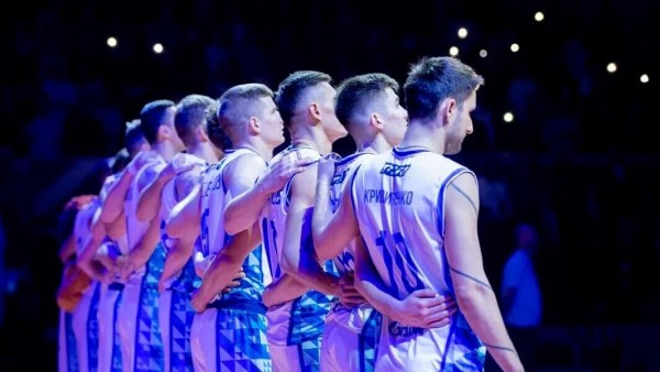 Волейболисты петербургского "Зенита" одержали десятую победу подряд в Суперлиге Волейболисты петербургского "Зенита" одержали десятую победу подряд в Суперлиге