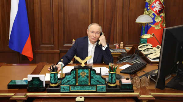 Путин назвал балет "Щелкунчик" в Мариинке шикарным Путин назвал балет "Щелкунчик" в Мариинке шикарным