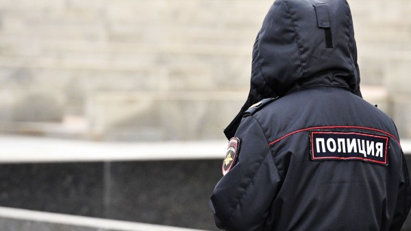 В Петербурге таксиста угрожали убить за замечание не справлять нужду во дворе В Петербурге таксиста угрожали убить за замечание не справлять нужду во дворе