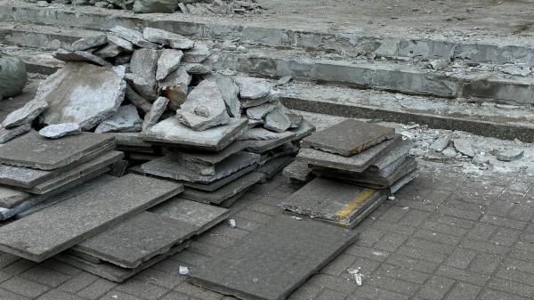 После падения на стройке ЖК &laquo;Живи в Рыбацком&raquo; 23-летнего арматурщика спасают врачи