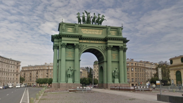 В Петербурге Нарвские Триумфальные ворота готовят к реставрации В Петербурге Нарвские Триумфальные ворота готовят к реставрации