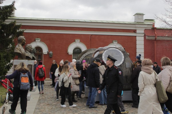 Прикоснуться к прекрасному: в музеях Петербурга рассказали про дни бесплатных посещений