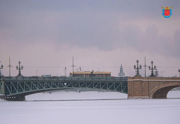 Стартовал ремонт Троицкого моста Стартовал ремонт Троицкого моста