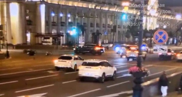 «Прошу штраф, ведь на нем не было экипировки»: петербуржец не будет сидеть за рулем почти два года из-за ДТП с мопедом «Прошу штраф, ведь на нем не было экипировки»: петербуржец не будет сидеть за рулем почти два года из-за ДТП с мопедом