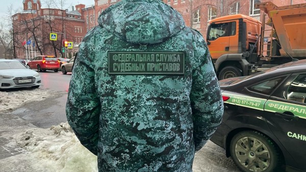 Приставы взыскали с петербуржцев 2,8 млн рублей за распитие в общественных местах Приставы взыскали с петербуржцев 2,8 млн рублей за распитие в общественных местах