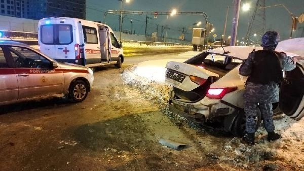 В Петербурге произошла серьезная авария: кто нарушил ПДД? В Петербурге произошла серьезная авария: кто нарушил ПДД?