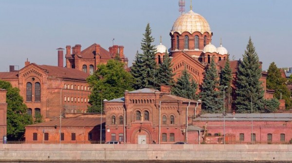 Строительный холдинг КВС купил СИЗО "Кресты" в Петербурге