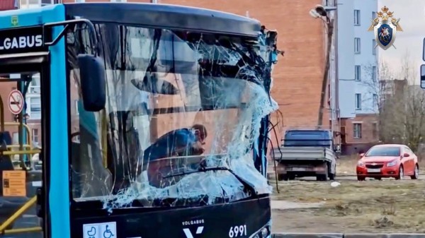 Следователи проводят проверку: после ДТП с автобусами в Пушкине завели дело
