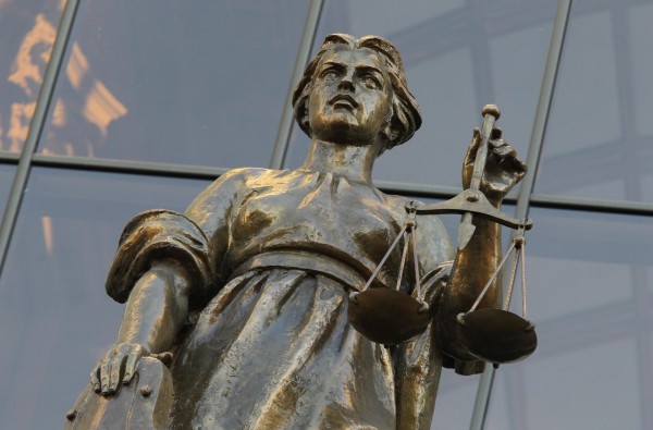 Убийство мужа, условка и выпавшие волосы: как сейчас живет Елена Беркова Убийство мужа, условка и выпавшие волосы: как сейчас живет Елена Беркова
