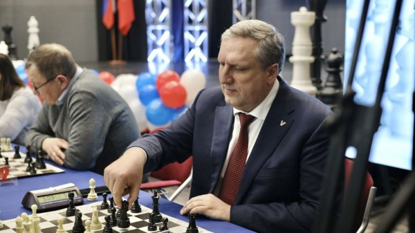 Тысяча участников: стартовал шахматный турнир от петербургского избиркома Тысяча участников: стартовал шахматный турнир от петербургского избиркома