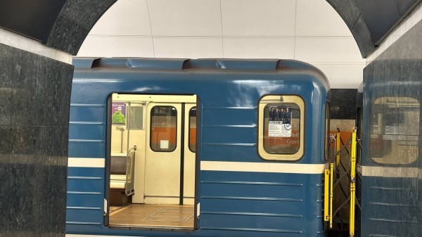 В ЗакСе Петербурга одобрили отмену штрафов за зарядку телефонов в подземке В ЗакСе Петербурга одобрили отмену штрафов за зарядку телефонов в подземке