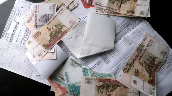 КС поддержал петербурженку, заплатившую по долгам за свет соседей по коммуналке КС поддержал петербурженку, заплатившую по долгам за свет соседей по коммуналке