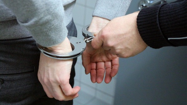 Петербуржца, убившего цыганку после смерти жены, заключили под стражу Петербуржца, убившего цыганку после смерти жены, заключили под стражу