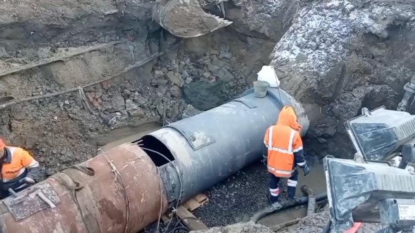«Водоканал» отрапортовал о завершении ремонта трубы на Подвойского «Водоканал» отрапортовал о завершении ремонта трубы на Подвойского