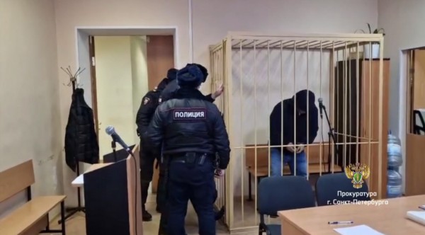 Петербургский водитель автобуса просидит два месяца за решеткой за смертельную аварию Петербургский водитель автобуса просидит два месяца за решеткой за смертельную аварию