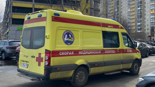 На Пушкинской мужчина решил поторопить «скорую» выстрелом из пистолета На Пушкинской мужчина решил поторопить «скорую» выстрелом из пистолета