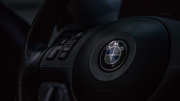 Пьяный водитель BMW Х5 спровоцировал аварию? В ДТП на Ушаковской набережной погиб человек