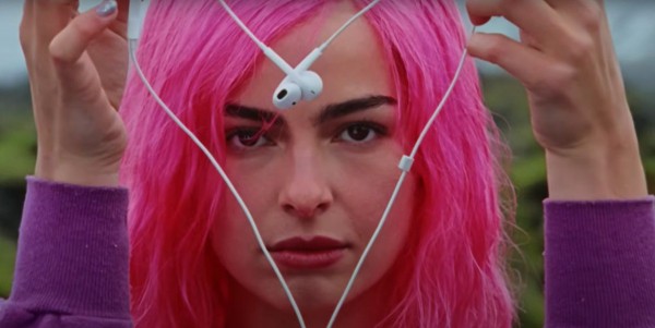 Состоялась мировая премьера нового сингла Эддисон Рэй &laquo;Headphones On&raquo;