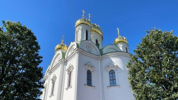 Петербургский ЗакС внесет в Думу законопроект, запрещающий изображение церквей без крестов Петербургский ЗакС внесет в Думу законопроект, запрещающий изображение церквей без крестов