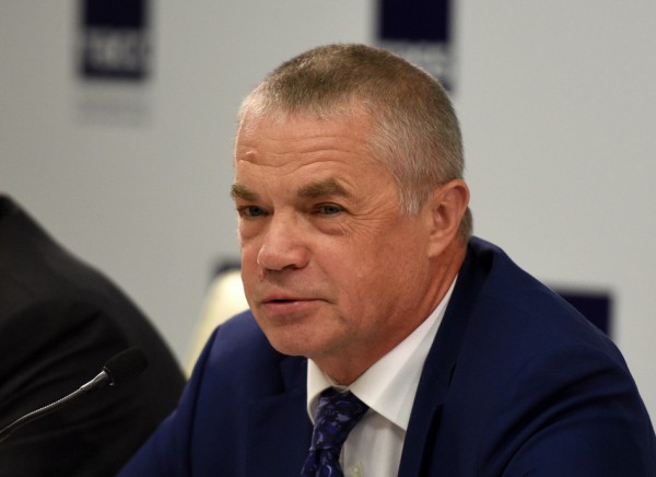 Александр Медведев покидает пост председателя правления клуба «Зенит» Александр Медведев покидает пост председателя правления клуба «Зенит»