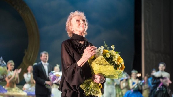 Народная артистка РСФСР балерина Алла Осипенко умерла в возрасте 92 лет Народная артистка РСФСР балерина Алла Осипенко умерла в возрасте 92 лет