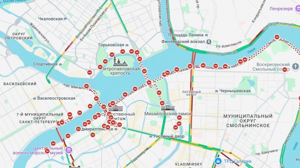 Забег и велофестиваль перекрыли дороги в Петербурге и на ЗСД
