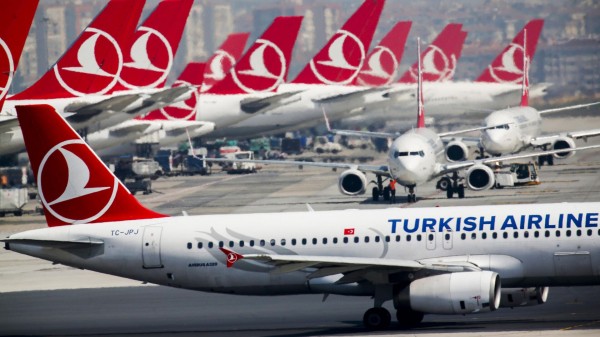 Turkish Airlines возобновила рейсы с турецких курортов в Москву Turkish Airlines возобновила рейсы с турецких курортов в Москву